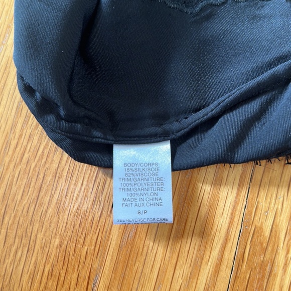 Cami NYC Velvet Lace-Trimmed Tank Size S - Picture 4 of 4